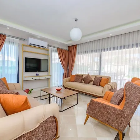 Impressive Villa With A Private Pool In Fethiye ヴィラ