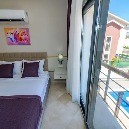Impressive Villa With A Private Pool In Fethiye ヴィラ *