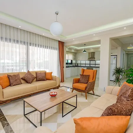 Impressive Villa With A Private Pool In Fethiye فيلة *